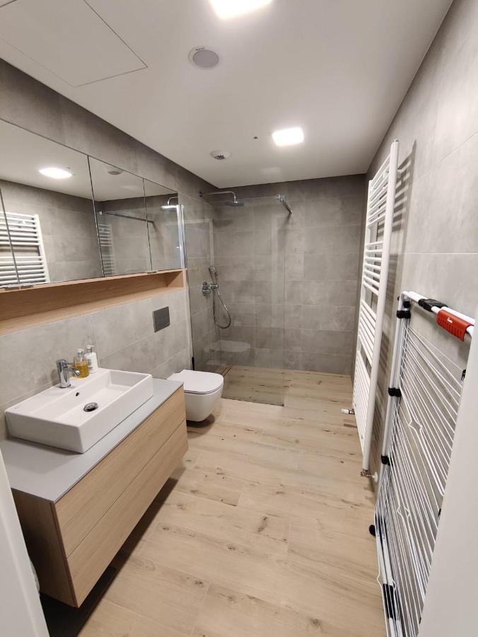 Pinea Apartment *